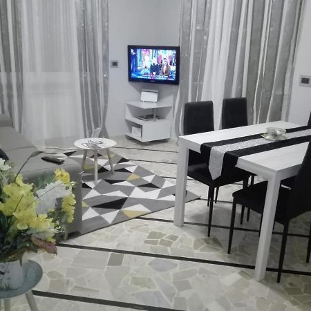 Apartamento Ylli House San Remo Exterior foto