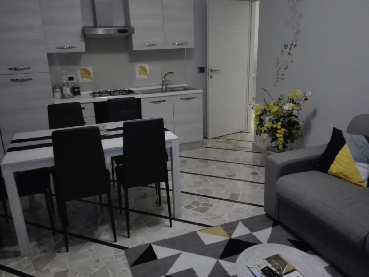 Apartamento Ylli House San Remo Exterior foto