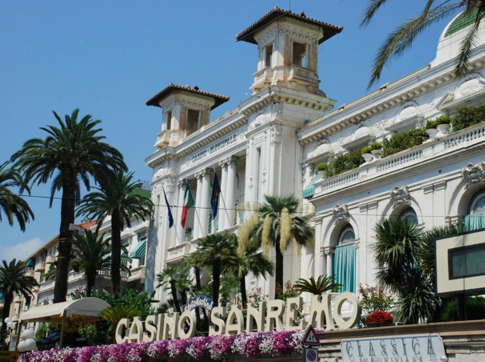 Apartamento Ylli House San Remo Exterior foto